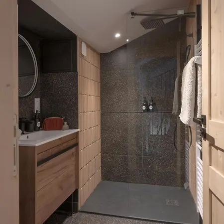 La Maison Des Monts D'or 4*